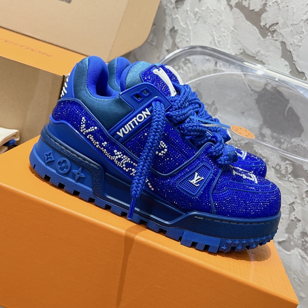 ルイヴィトン靴背面デザイン